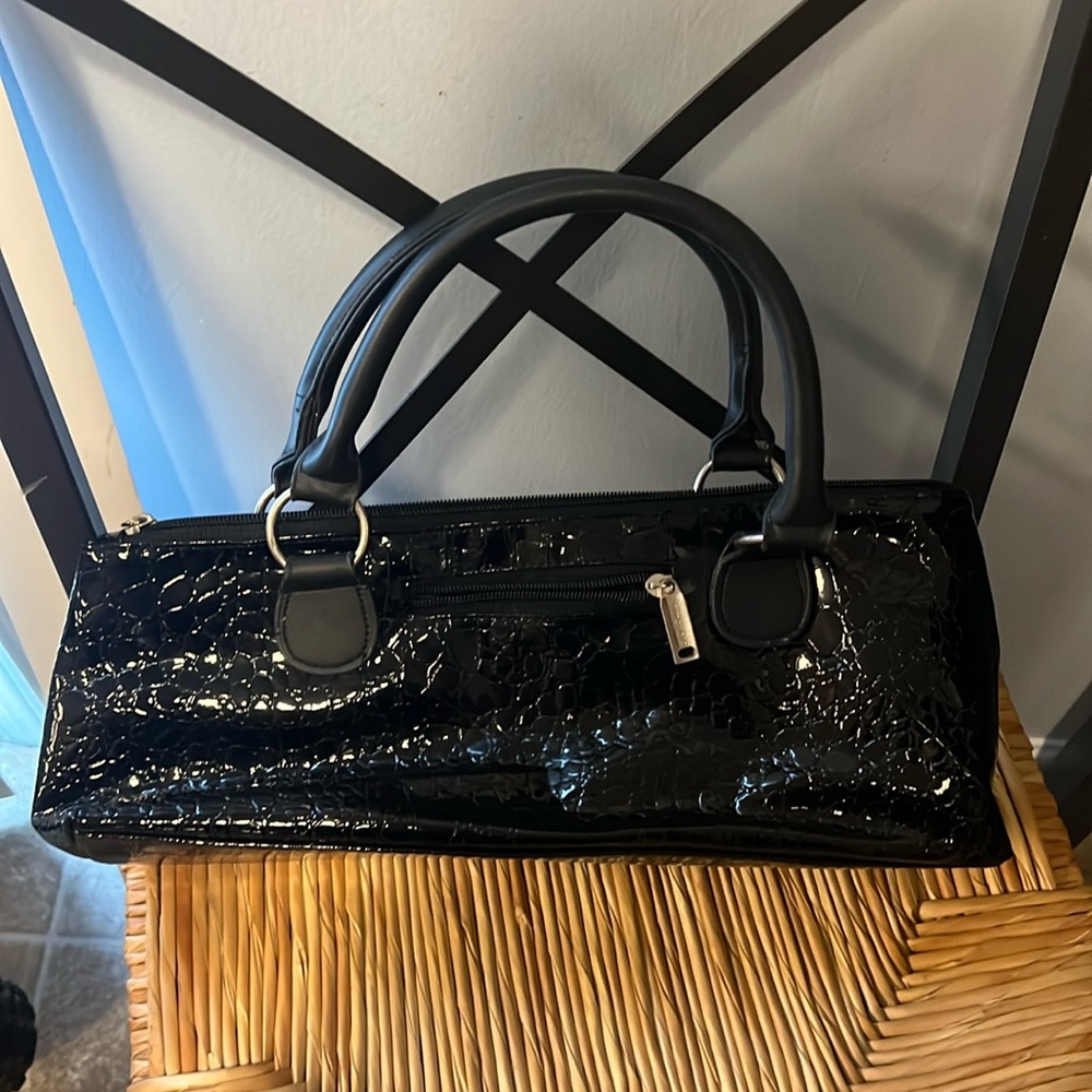 Faux croc black insulated wine bottle clutch